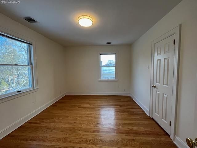 8 Dunes Lane B- Second Floor, Port Washington, NY 11050