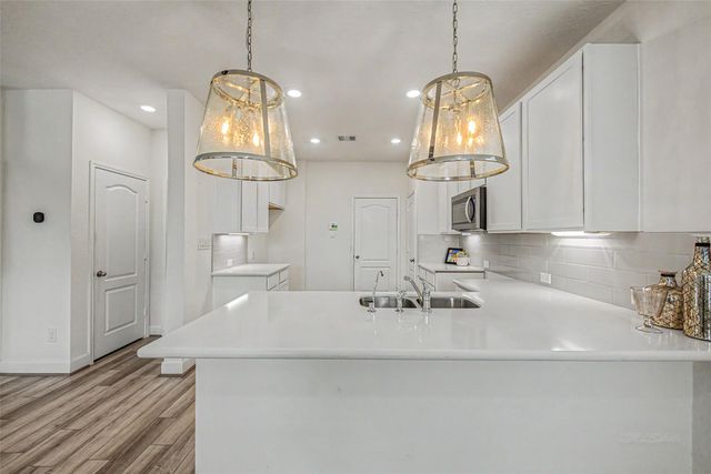 2102 Red Cedar Ridge Way, Houston, TX 77080