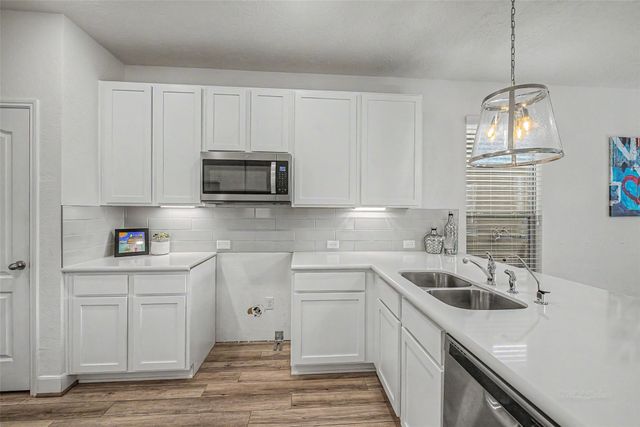 2102 Red Cedar Ridge Way, Houston, TX 77080