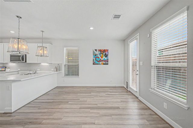 2102 Red Cedar Ridge Way, Houston, TX 77080