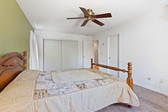 1127 Kestrel Dr, Patterson, CA 95363