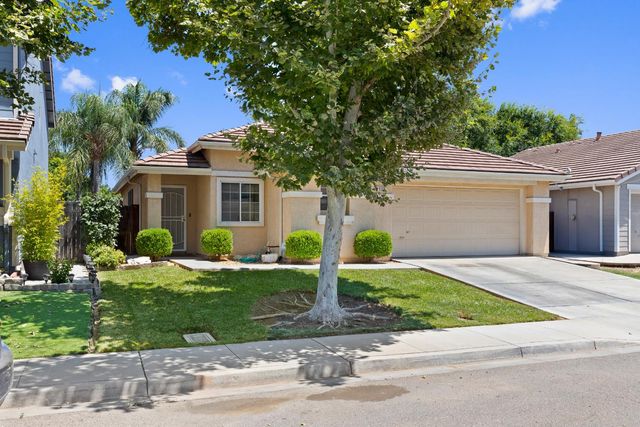 1127 Kestrel Dr, Patterson, CA 95363