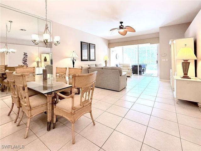 8744 Naples Heritage DR E28, Naples, FL 34112