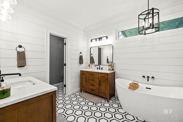 703 Jordan Lane, Daphne, AL 36526