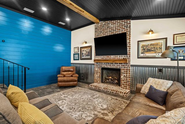 703 Jordan Lane, Daphne, AL 36526