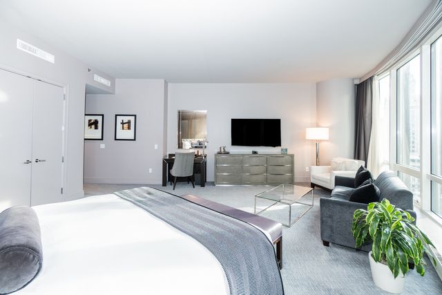 401 N WABASH Avenue 2530, Chicago, IL 60611