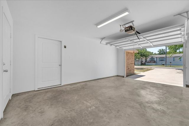 808 SW 24th Street, Mineral Wells, TX 76067