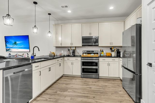 5112 Park Creek Avenue 5112, North Charleston, SC 29418