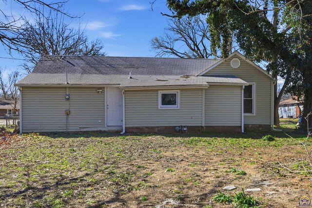 724 Ellinwood ST, Osage City, KS 66523