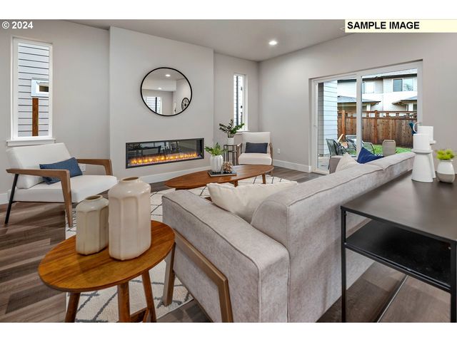 16548 Se SNOW BLANKET Ter, Happy Valley, OR 97086