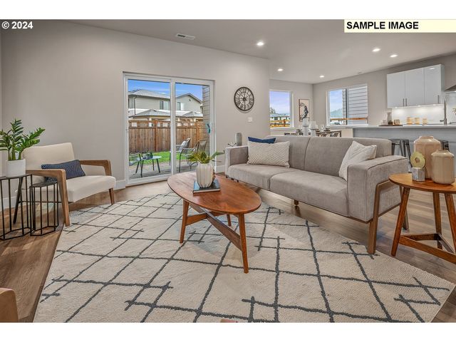 16548 Se SNOW BLANKET Ter, Happy Valley, OR 97086