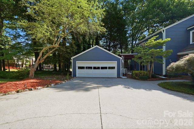 7045 Burlwood Road, Charlotte, NC 28211