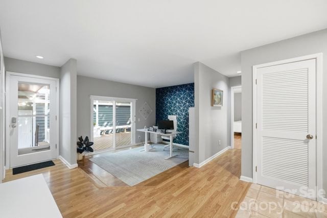 7045 Burlwood Road, Charlotte, NC 28211