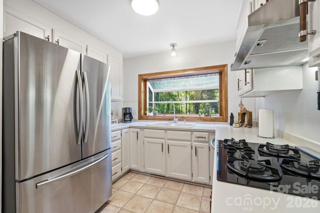 7045 Burlwood Road, Charlotte, NC 28211