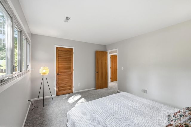 7045 Burlwood Road, Charlotte, NC 28211