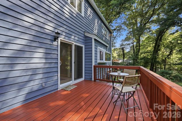 7045 Burlwood Road, Charlotte, NC 28211