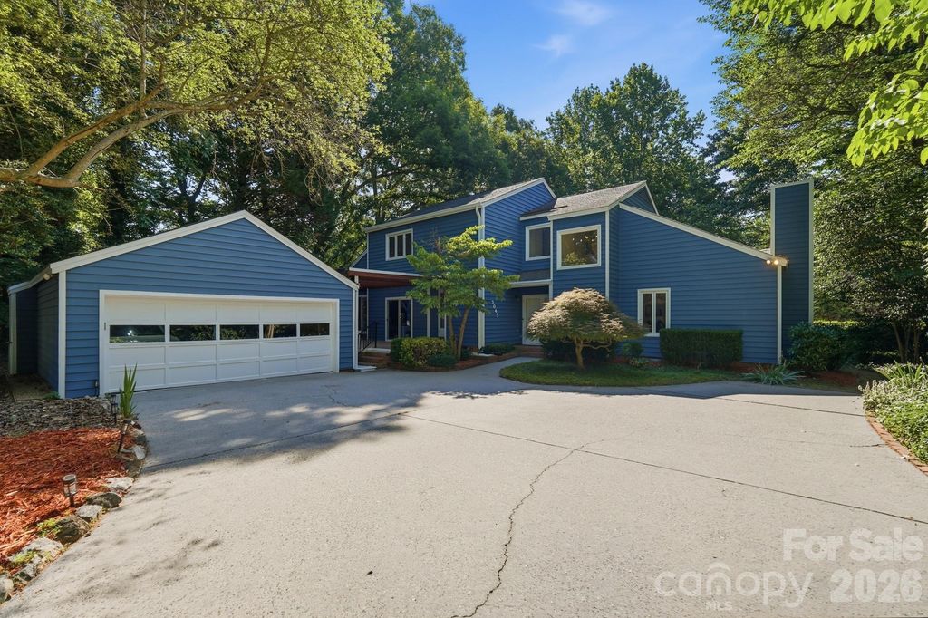 7045 Burlwood Road, Charlotte, NC 28211