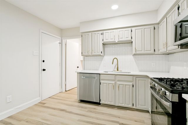 1434 Wildvalley Drive, Lewisville, TX 75067