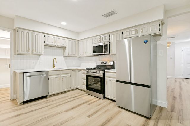 1434 Wildvalley Drive, Lewisville, TX 75067