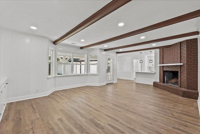 8011 Richmond Avenue, Houston, TX 77063