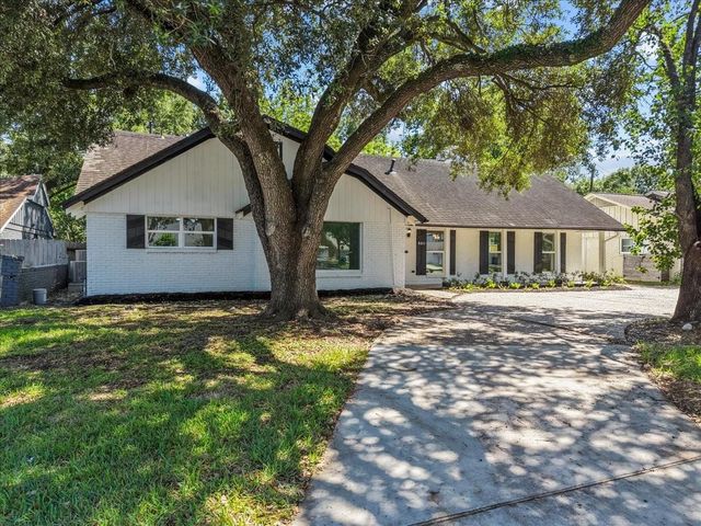 8011 Richmond Avenue, Houston, TX 77063