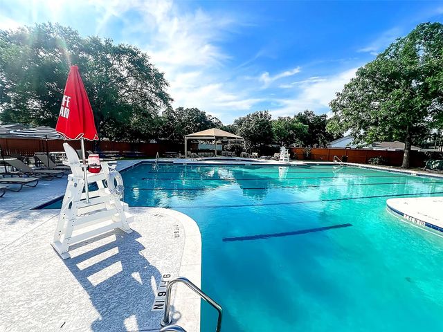 8011 Richmond Avenue, Houston, TX 77063