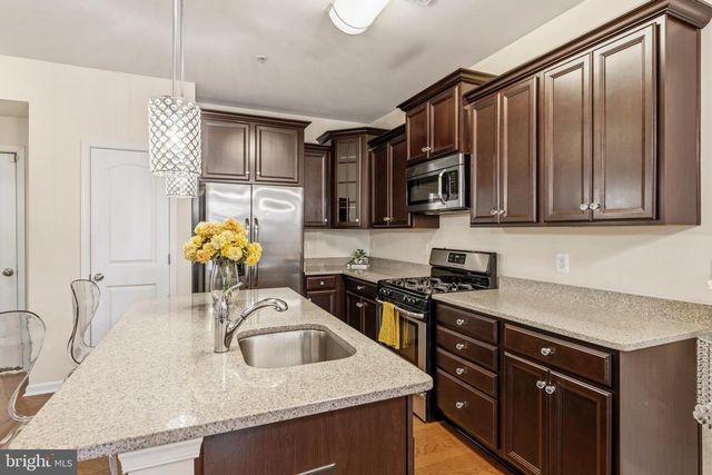 2643 CAMPUS WAY N, Glenarden, MD 20706