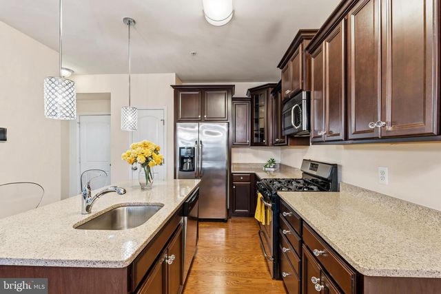 2643 CAMPUS WAY N, Glenarden, MD 20706