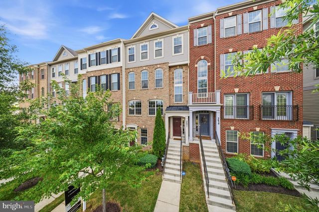 2643 CAMPUS WAY N, Glenarden, MD 20706
