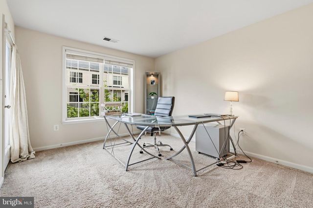 2643 CAMPUS WAY N, Glenarden, MD 20706