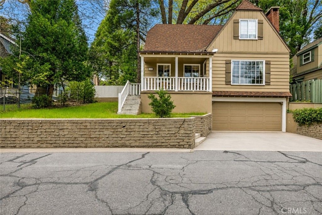 248 Oak, Lake Arrowhead, CA 92352