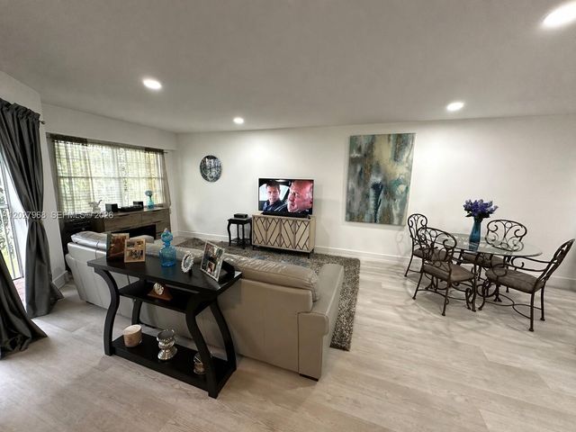 12650 SW 6th Street 412K, Pembroke Pines, FL 33027