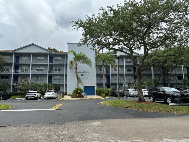 12650 SW 6th Street 412K, Pembroke Pines, FL 33027