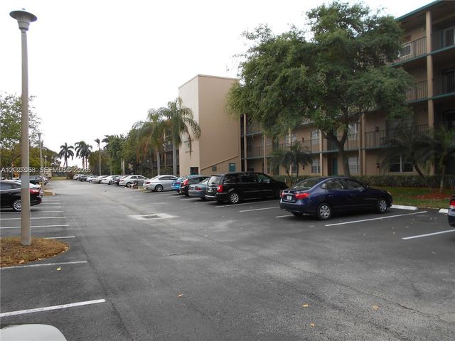 12650 SW 6th Street 412K, Pembroke Pines, FL 33027