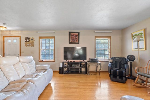 6A Kasher Drive, Kingston, NH 03848