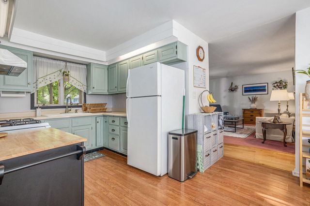 404 Cricket Lane, Michigan City, IN 46360