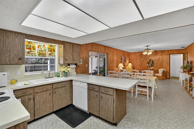 6211 ELM SQUARE W, Lakeland, FL 33813