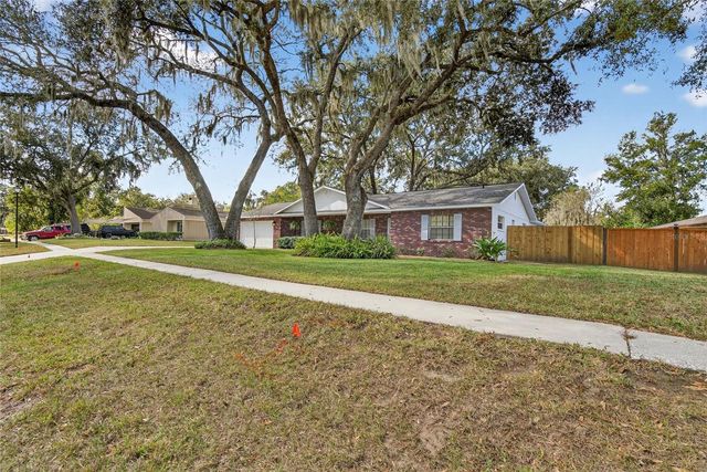 6211 ELM SQUARE W, Lakeland, FL 33813
