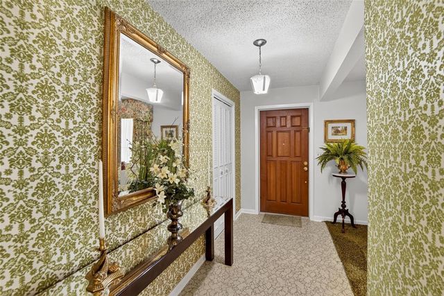 6211 ELM SQUARE W, Lakeland, FL 33813