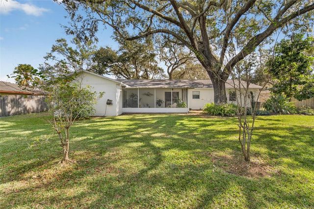 6211 ELM SQUARE W, Lakeland, FL 33813