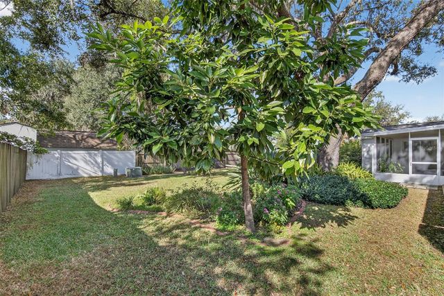 6211 ELM SQUARE W, Lakeland, FL 33813