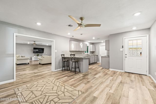 113 Driftwood Drive, Lafayette, LA 70503