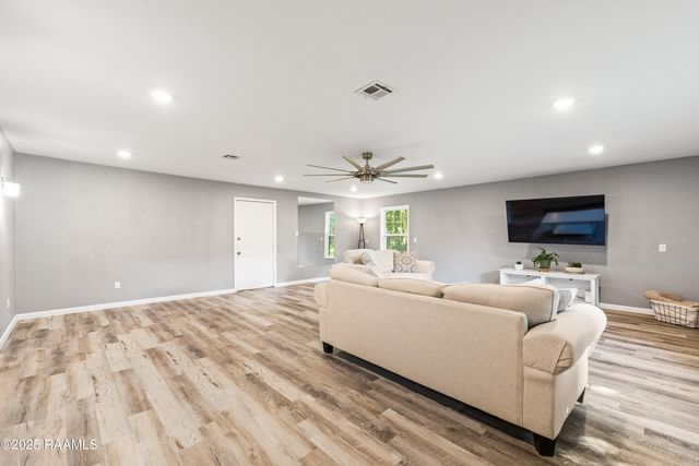 113 Driftwood Drive, Lafayette, LA 70503