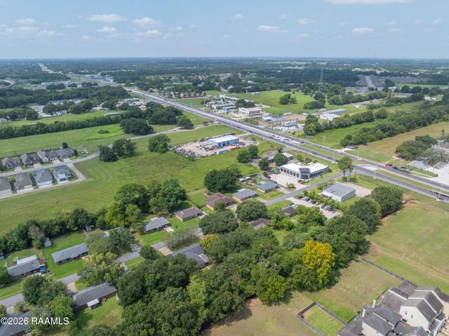 113 Driftwood Drive, Lafayette, LA 70503