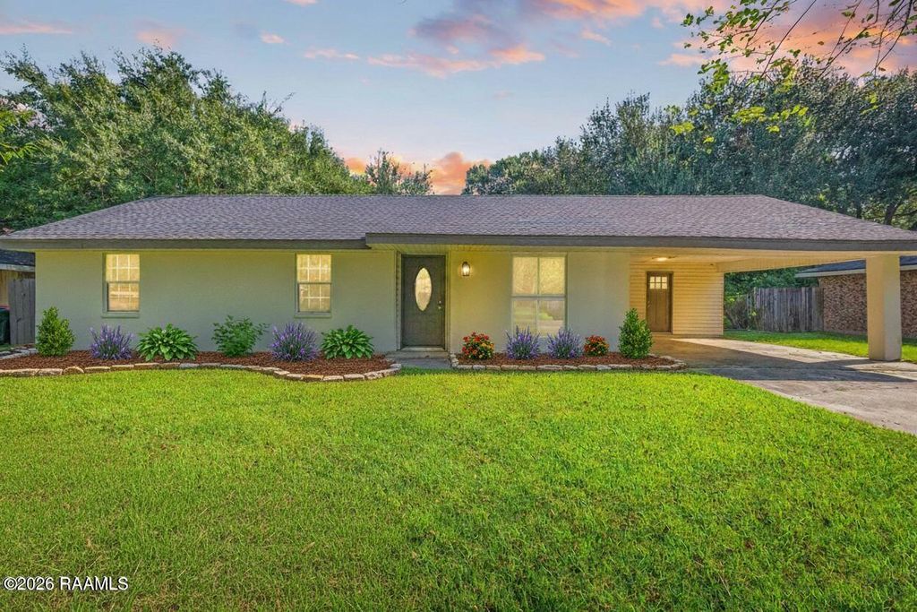 113 Driftwood Drive, Lafayette, LA 70503