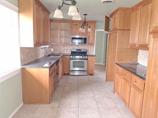 7232 Brooks Avenue, Richland Hills, TX 76118