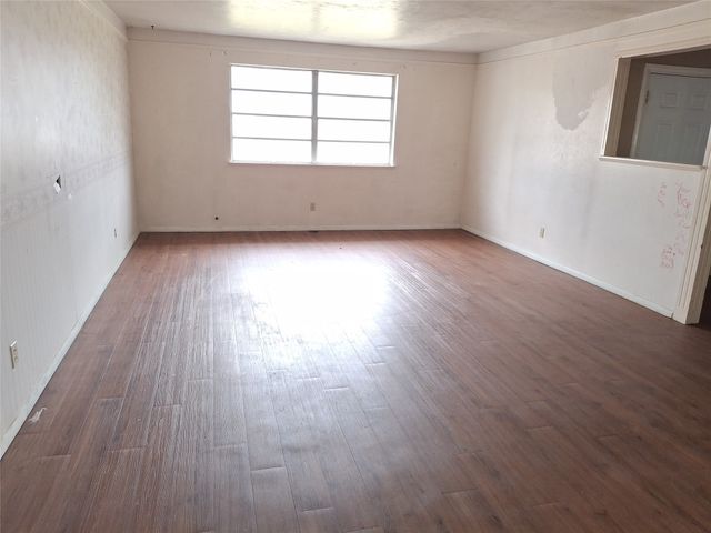 7232 Brooks Avenue, Richland Hills, TX 76118