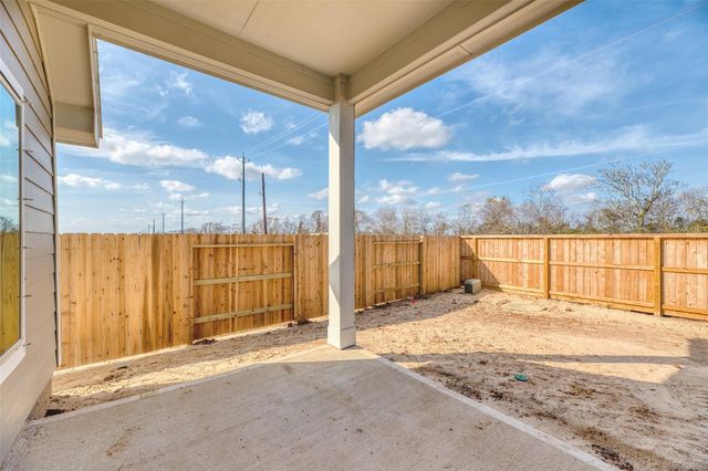 739 Hidden Meadow Street, Bonney, TX 77583