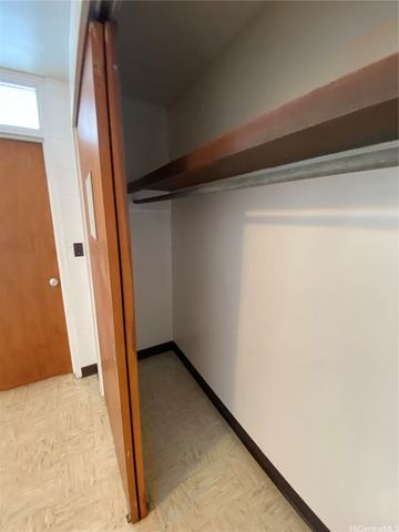 1217 Kamaile Street 303, Honolulu, HI 96814