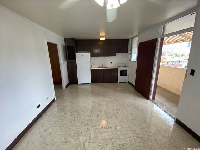 1217 Kamaile Street 303, Honolulu, HI 96814